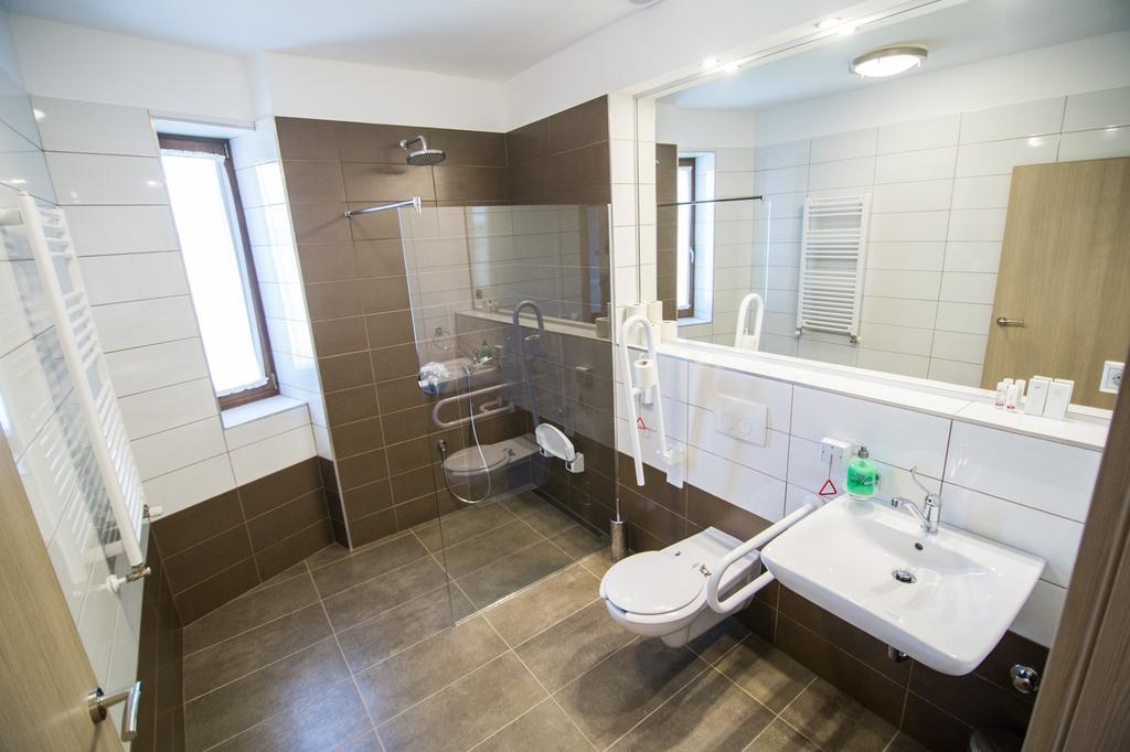 Villa Oeregtoelgy Vendeghaz à Szár Extérieur photo